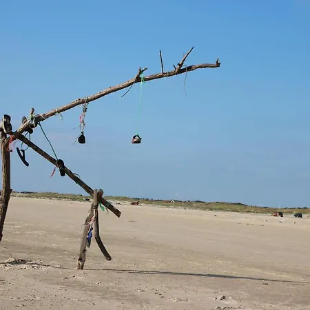 6 Person In Fano-by Traum